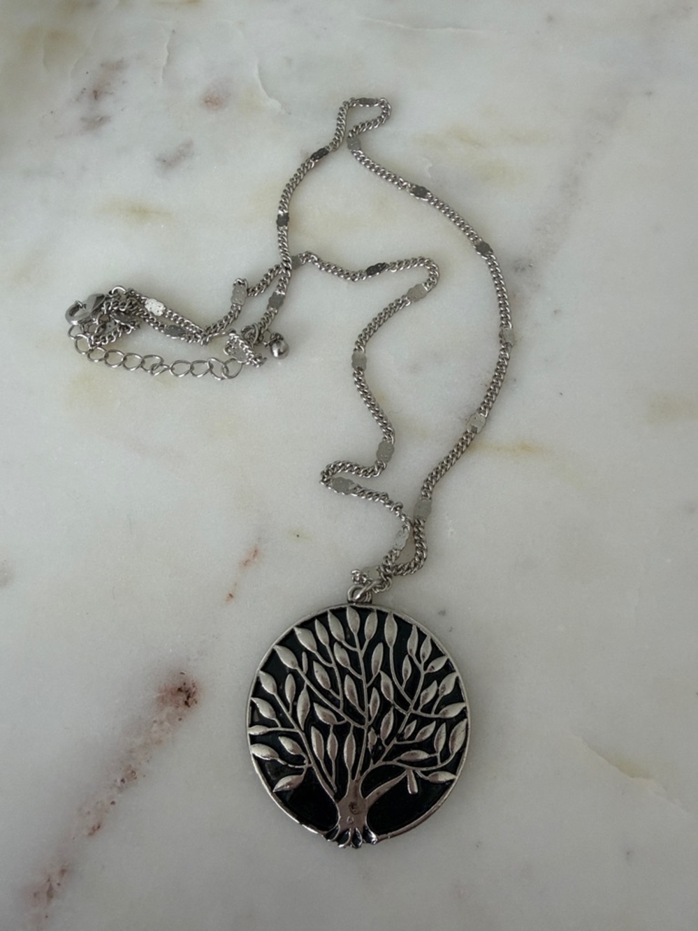 Tree of Life Silver Tone Pendant Adjustable Necklace 20” - 23” - Picture 2 of 9